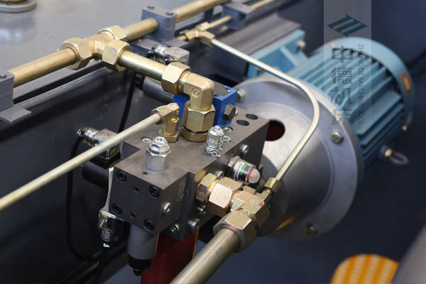 ZDPE10025-德國(guó)力士樂(lè)液壓系統(tǒng),知名品牌電機(jī),穩(wěn)定精度高,持久耐用無(wú)故障.jpg ZDPE10025-德國(guó)力士樂(lè)液壓系統(tǒng),知名品牌電機(jī),穩(wěn)定精度高,持久耐用無(wú)故障.jpg